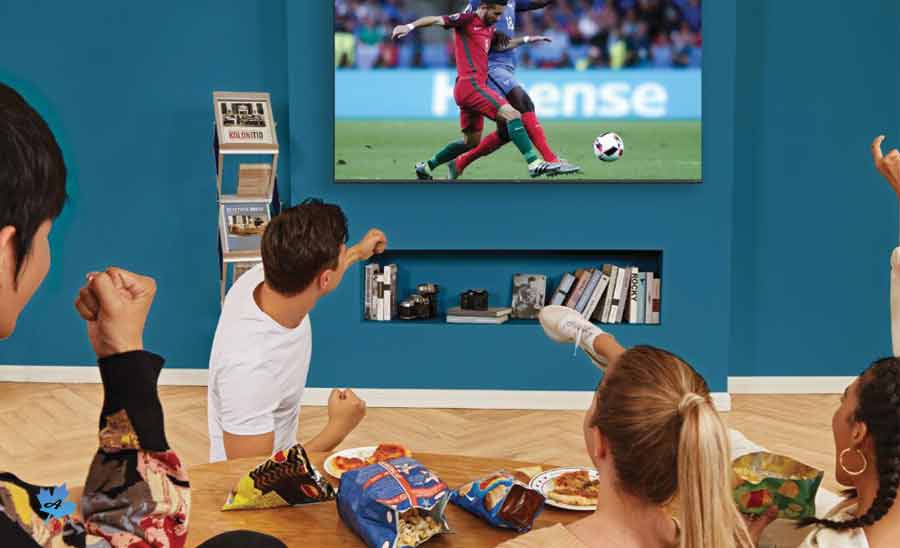 تماشای فوتبال با تلویزیون هایسنس A62G